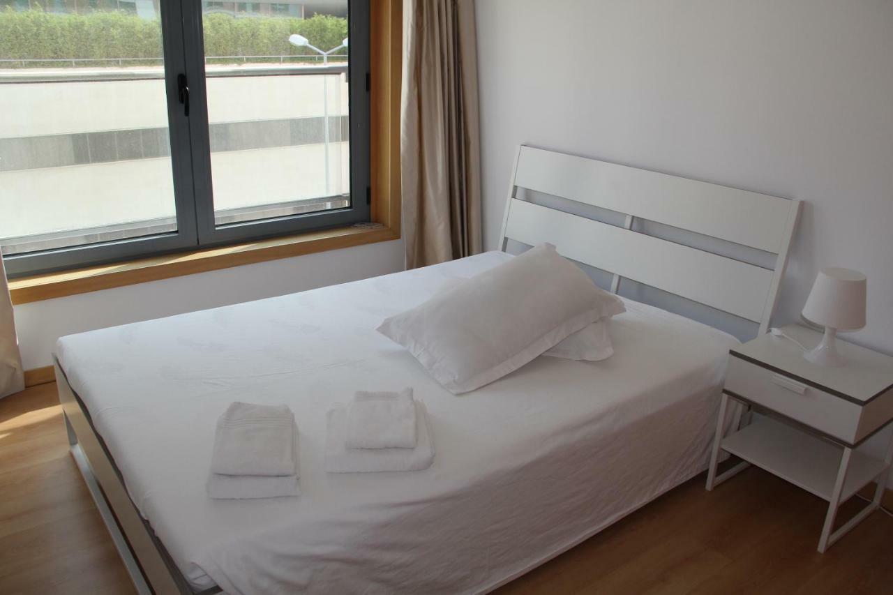 Panoramic Building T2 Apt Next To Campus Justica * Lisbon