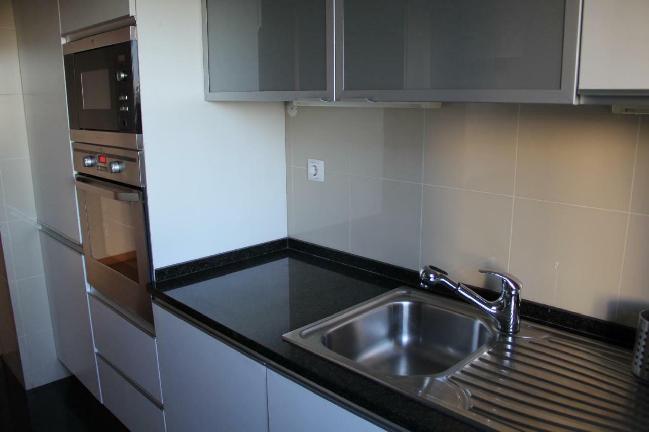 Apartment Panoramic Building T2 Apt Next To Campus Justica Lisbon
