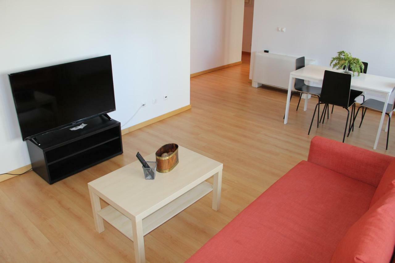 Panoramic Building T2 Apt Next To Campus Justica Lisbon