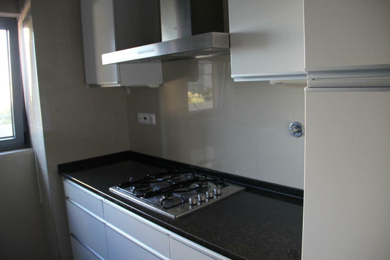 Panoramic Building T2 Apt Next To Campus Justica Apartment Lisbon